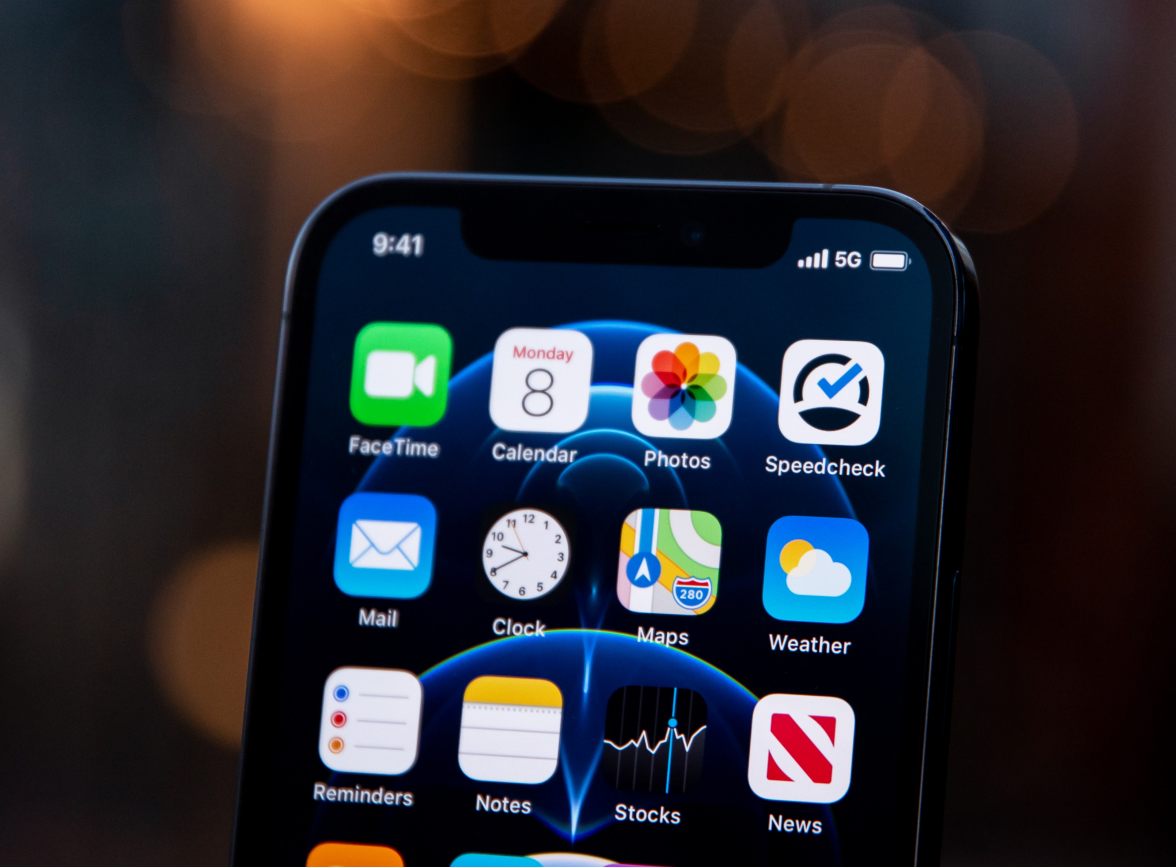 寒亭苹果手机维修分享为什么 iPhone 12 在冬季会自动关机 